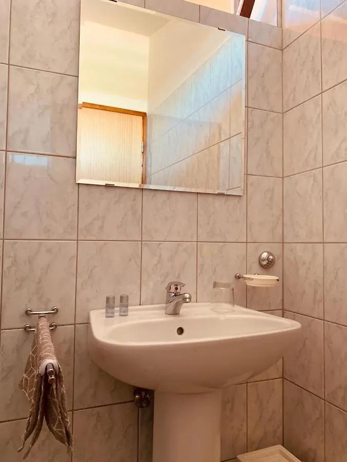 Linc Rooms & Apartments Banjole Affittacamere