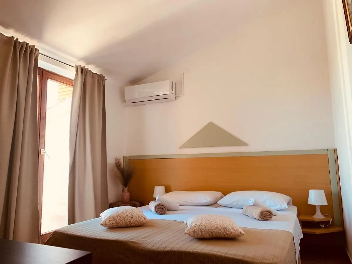 Linc Rooms & Apartments Banjole Croazia