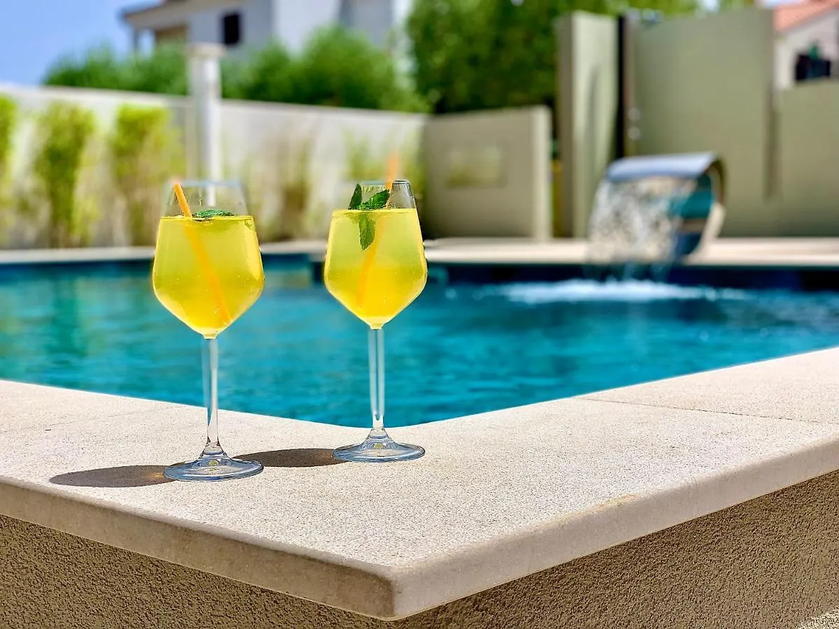 Linc Rooms & Apartments Banjole 3*,  Croazia