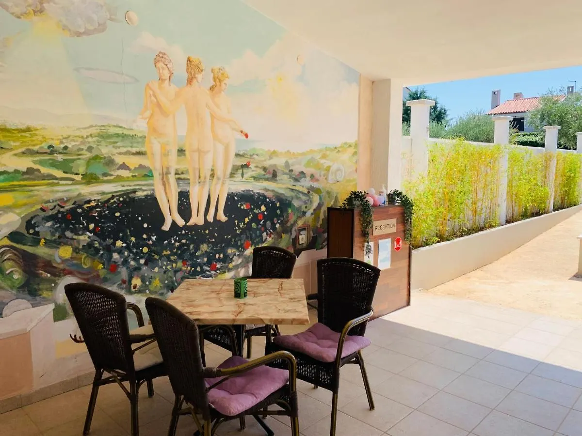 Linc Rooms & Apartments Banjole