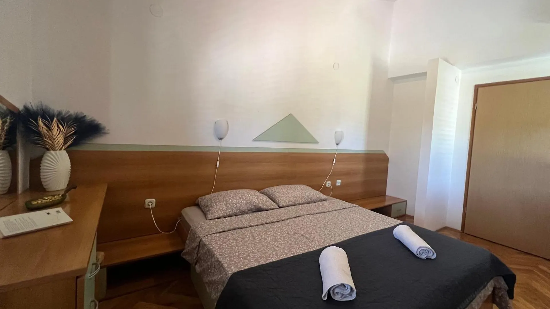 Linc Rooms & Apartments Банджоле Гостевой дом